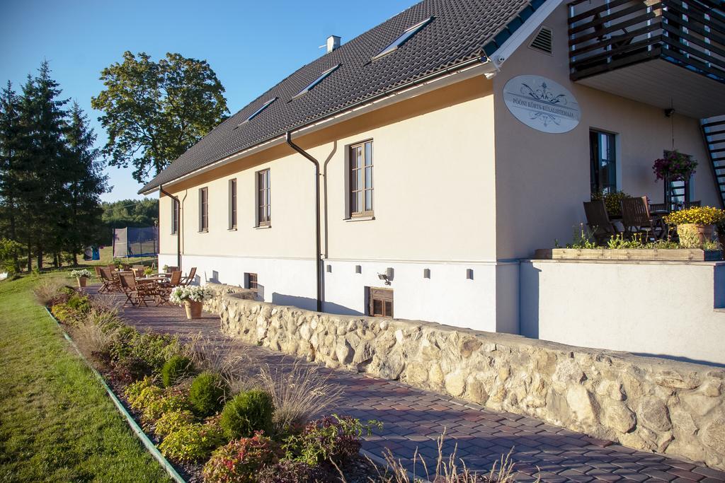 Poeoeni Tavern & Guesthouse Misso Zewnętrze zdjęcie